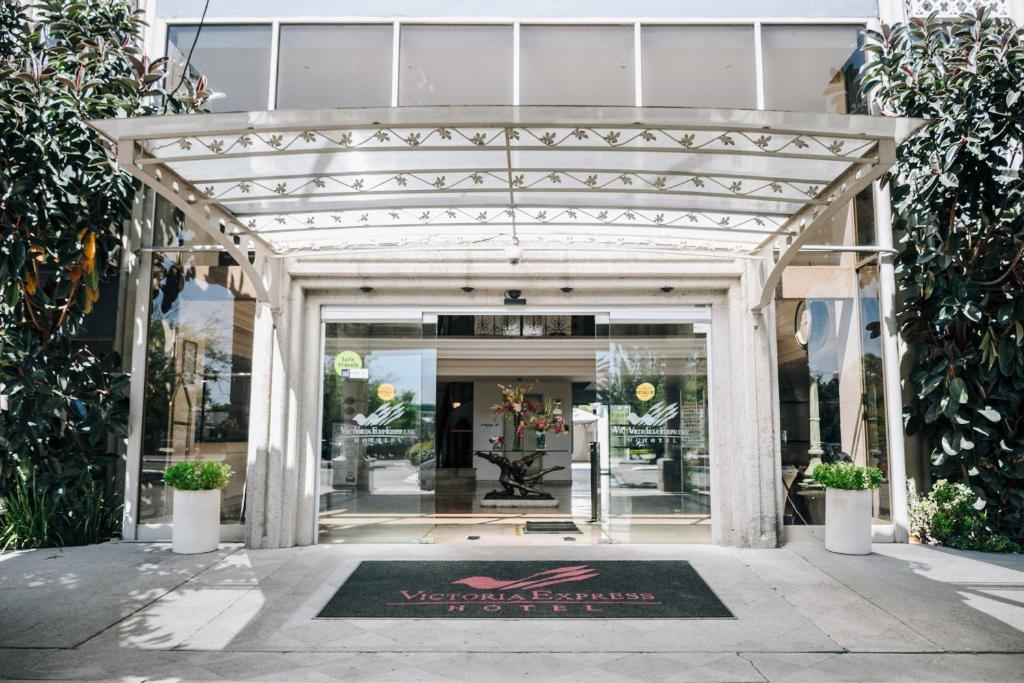 Hotel Victoria Express photo 3