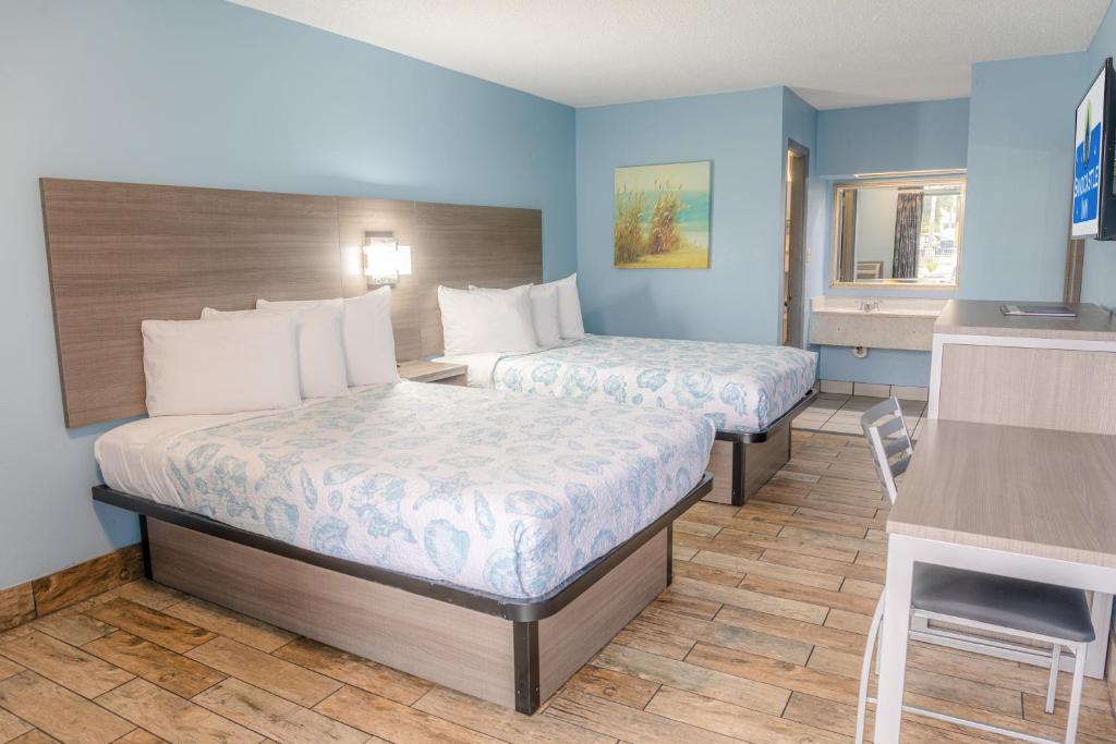 Sandcastle Inn image