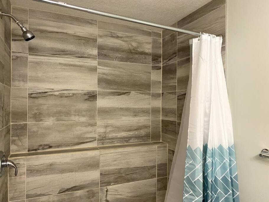 Beautiful and Spacious 1 room in a very quiet area photo 4