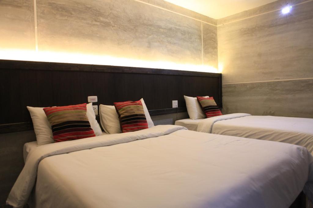 Студио (Трехместный номер-студио), Отель Bangkok 68