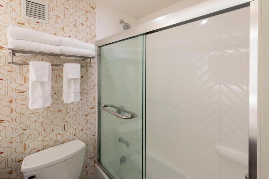 Holiday Inn Marquette, an IHG Hotel photo 4