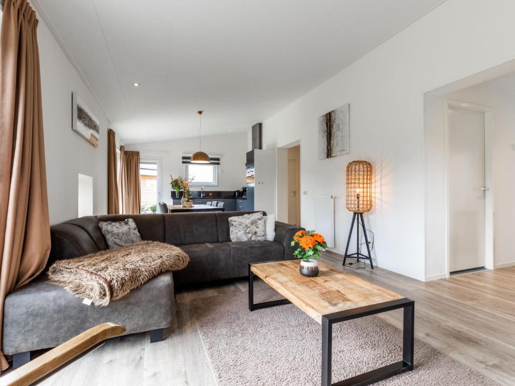 Holiday Home Green Resort Mooi Bemelen by Interhome photo 4