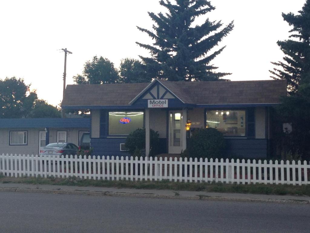 Blue Mountain Motel photo 1