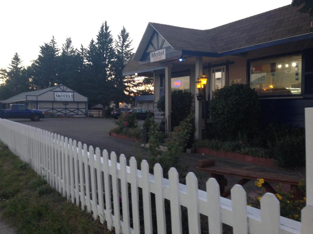 Blue Mountain Motel photo 3