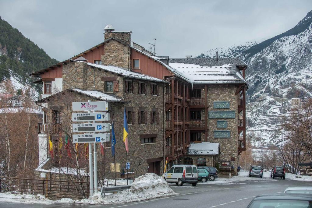{
  "en-gb": "Hotel del Tarter"
} photo 1