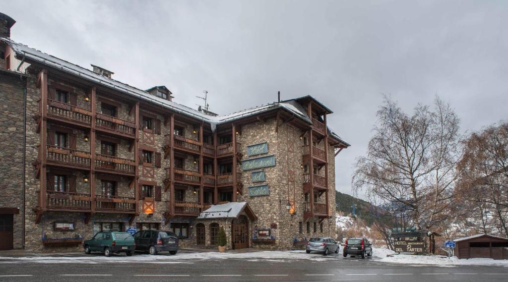 {
  "en-gb": "Hotel del Tarter"
} photo 3