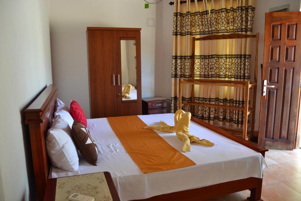 Nirukthie Beach Resort & Restaurant photo 1