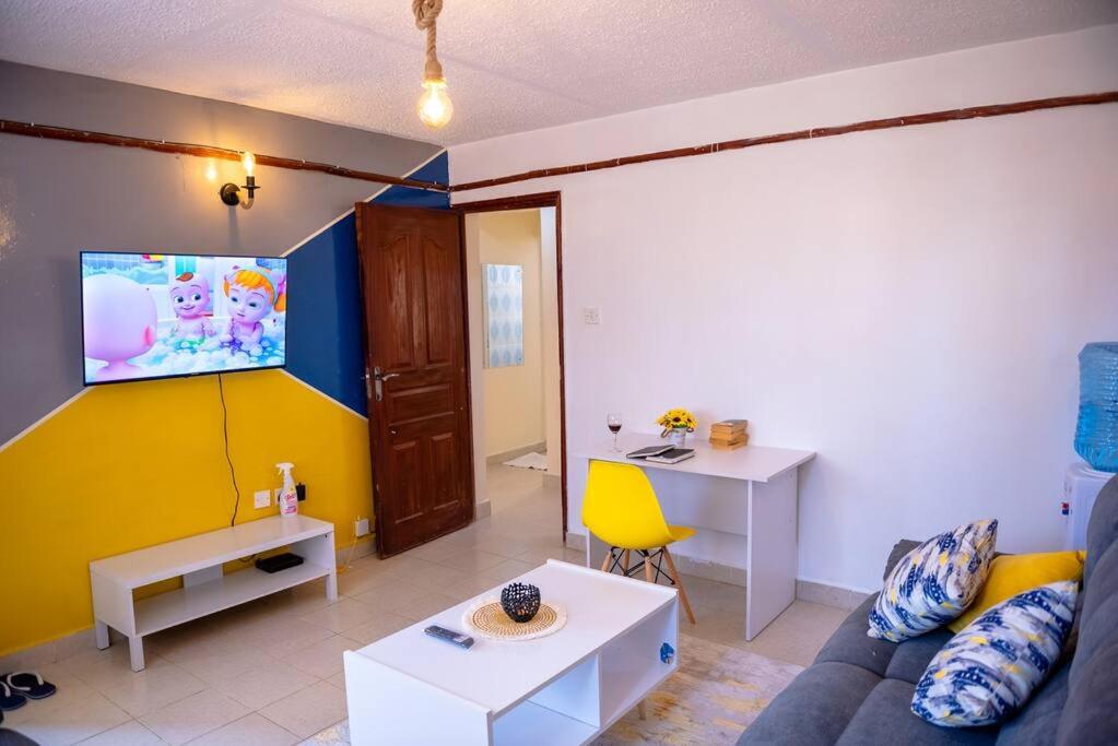 JuVee Place -Two Bedroom Apartment, Nanyuki photo 4