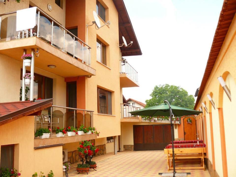 Kashta Peychevi photo 1
