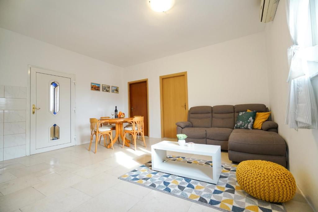 Apartman Sara photo 3