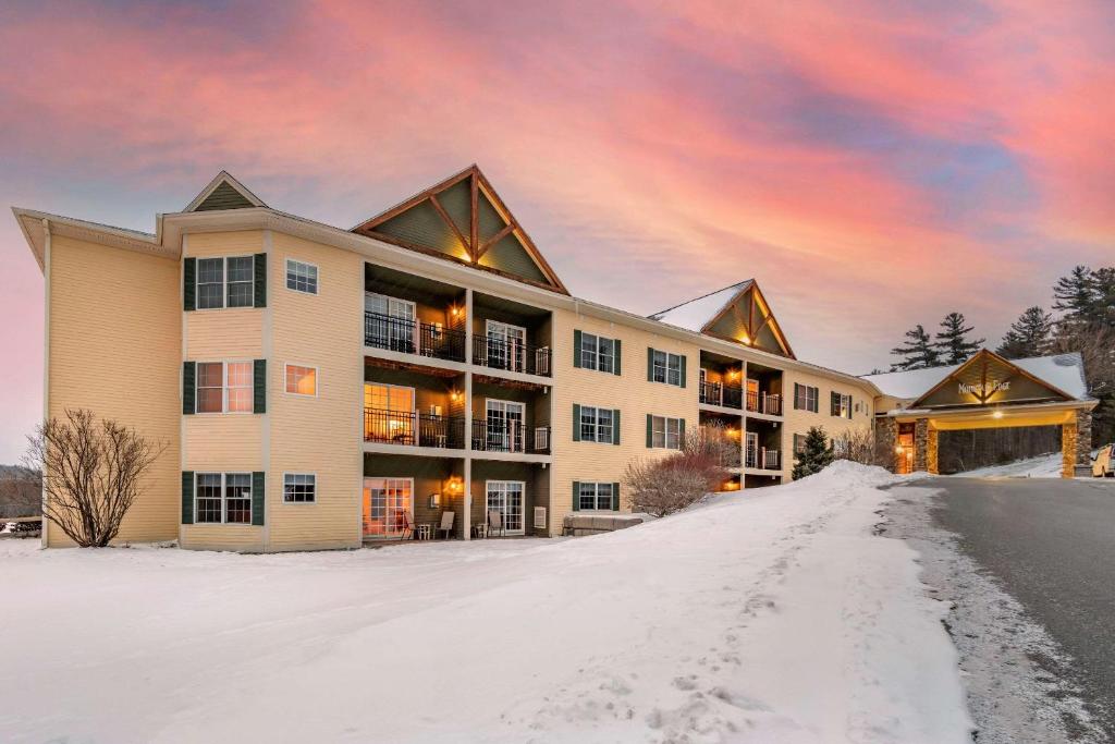 Mountain Edge Suites at Sunapee, Ascend Hotel Collection image