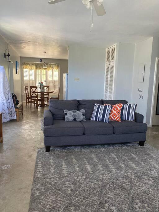 Coastal Beauty - Beautiful Penthouse Condo in Ocho Rios photo 4