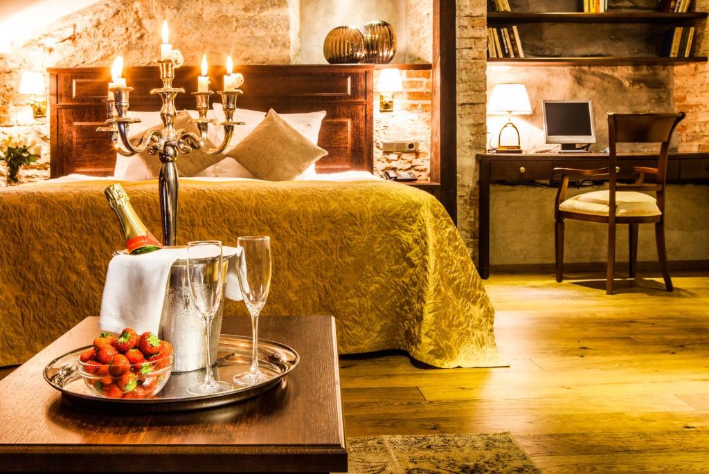 Сьюит (Полулюкс Делюкс Zen с гидромассажной ванной), The von Stackelberg Hotel Tallinn