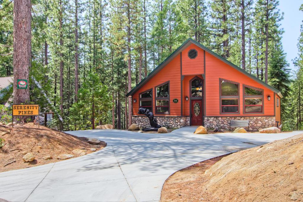 Serenity Pines photo 2