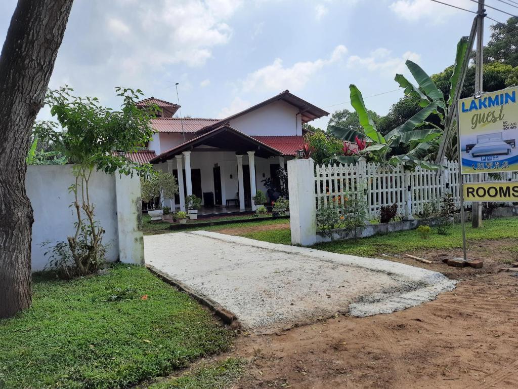 Lakwin guest wilpattu photo 3