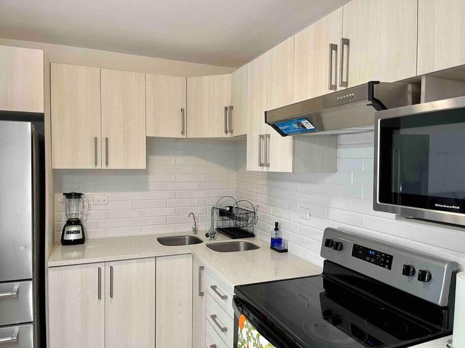 Lovely 2 bedroom rental unit with free parking photo 2