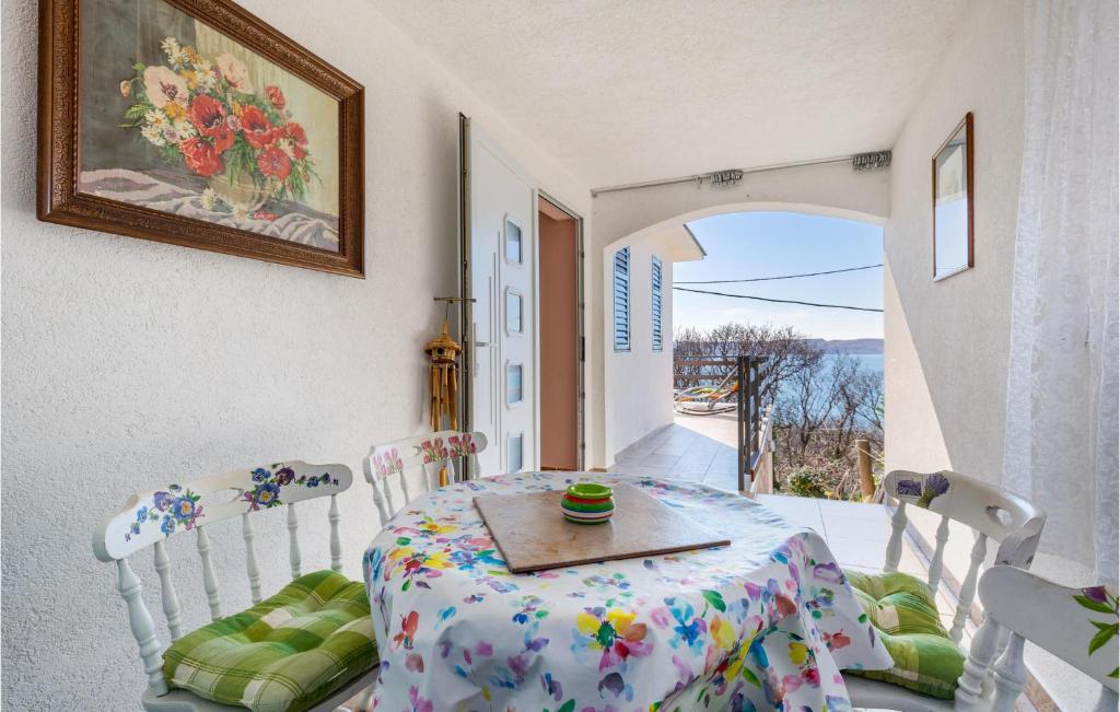Awesome Apartment In Baric Draga With Wifi And 2 Bedrooms photo 4