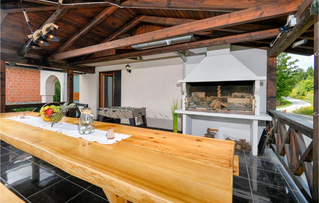 Beautiful Home In Rukljevina With Sauna, Wifi And Outdoor Swimming Pool photo 2
