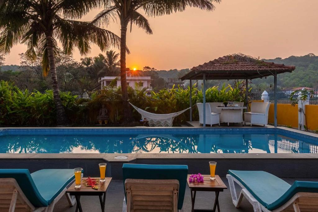StayVista at Waterlily with Free Breakfast & Pvt Pool