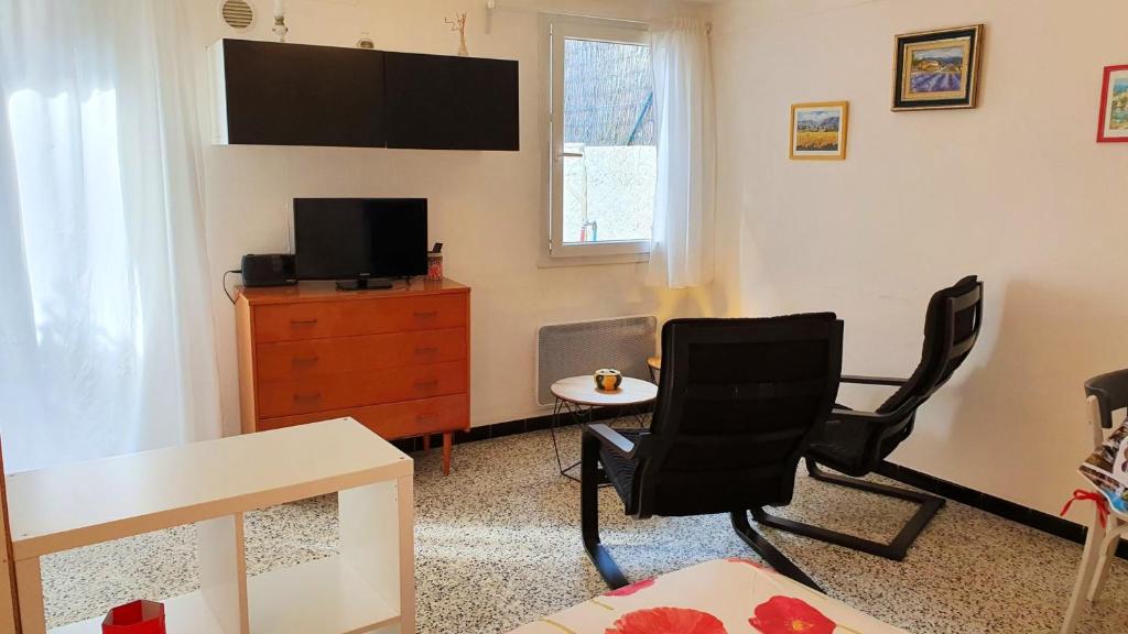 Studio a Banyuls sur Mer a 300 m de la plage avec terrasse amenagee et wifi photo 2
