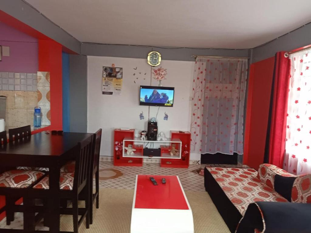 Megs Place - Red - Embu Town photo 3