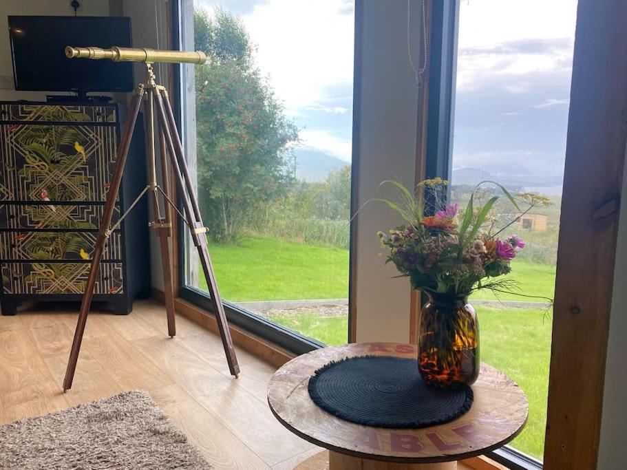 Modern cabin with stunning views & private hot tub - Tap to explore photos
