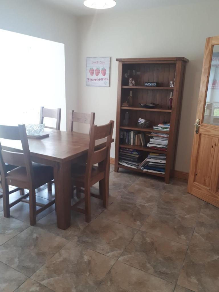 NO 9 The Willows, Ballinamore, Entire home photo 4