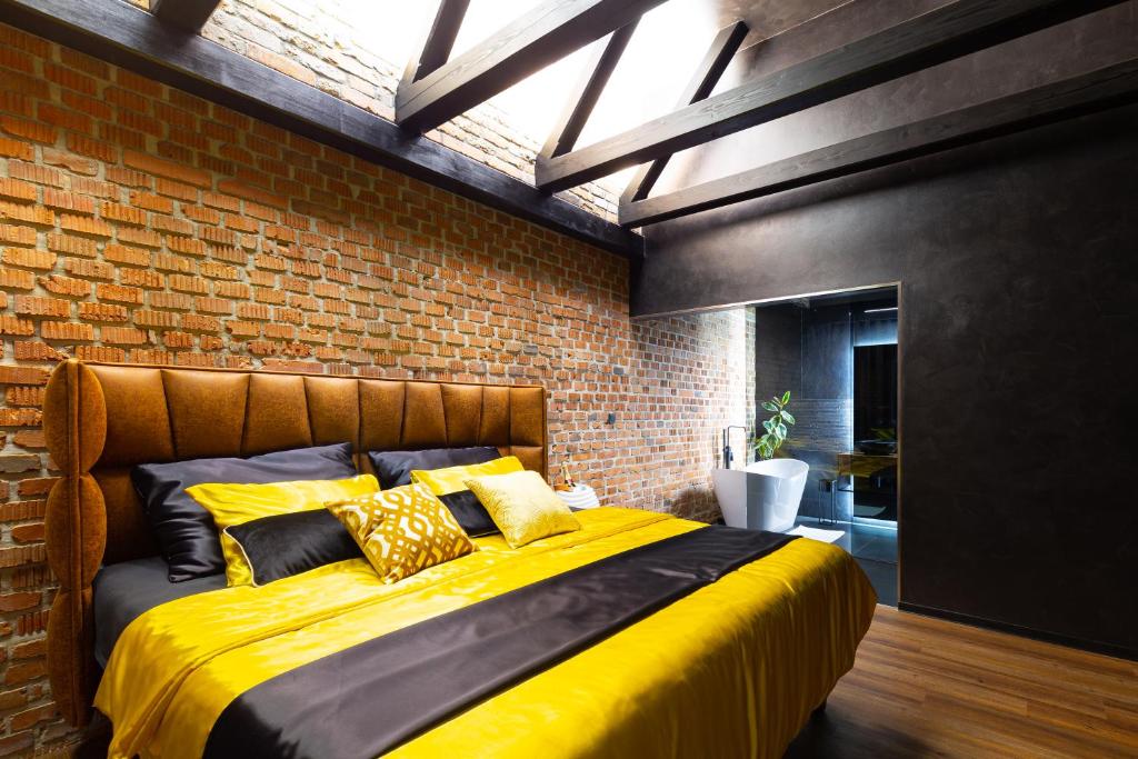 RASL House photo 1