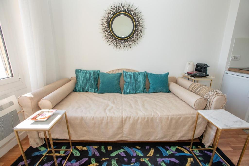 FABULOUS !!APARTMENT A FRONT OF LEGENDARY MONTE CARLO BEACH and TENNIS CLUB ! photo 2