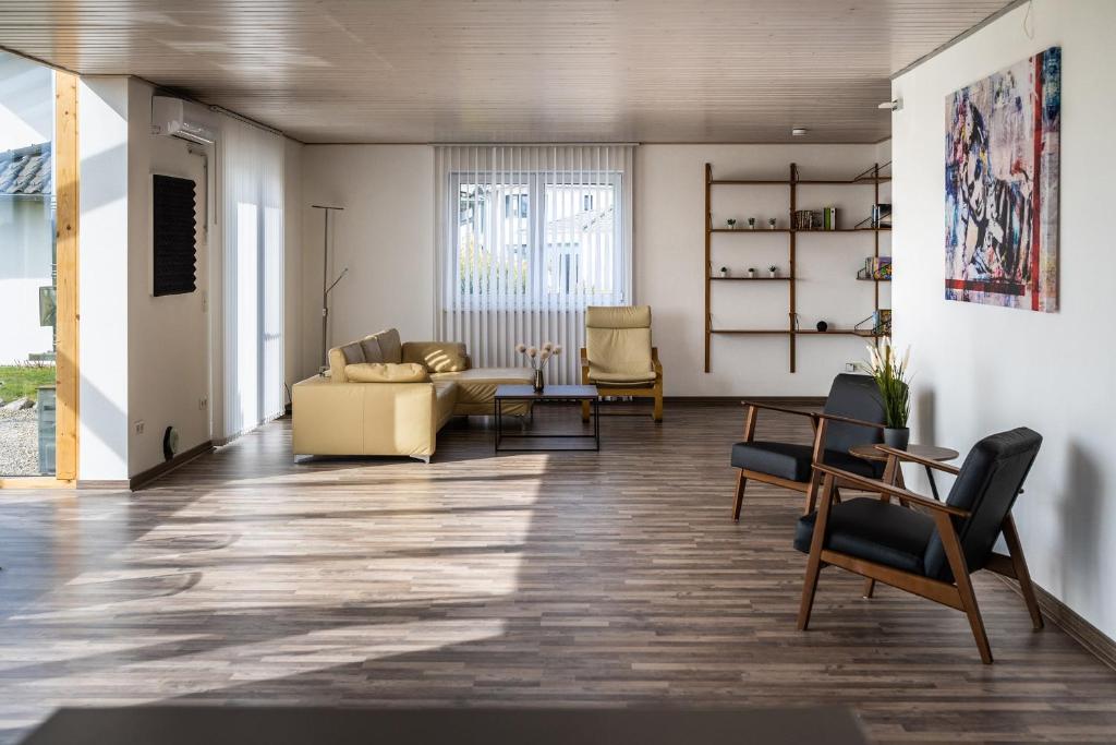 Ruhige Ferienwohnung mit Panoramablick photo 3
