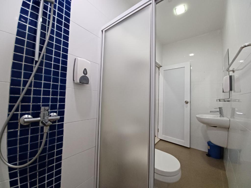 KT Chinatown Lodge photo 1