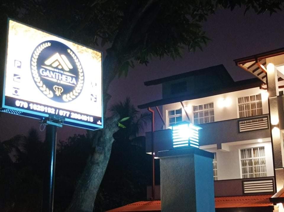 Hotel Ganthera Kataragama photo 2