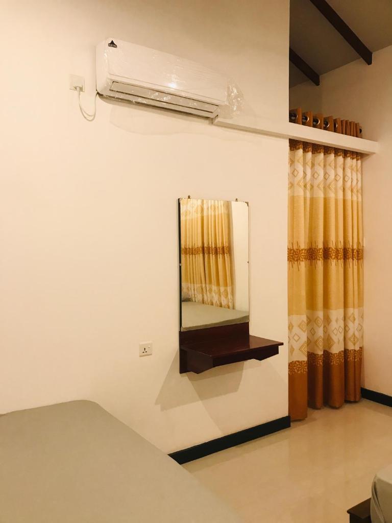 Hotel Ganthera Kataragama photo 3