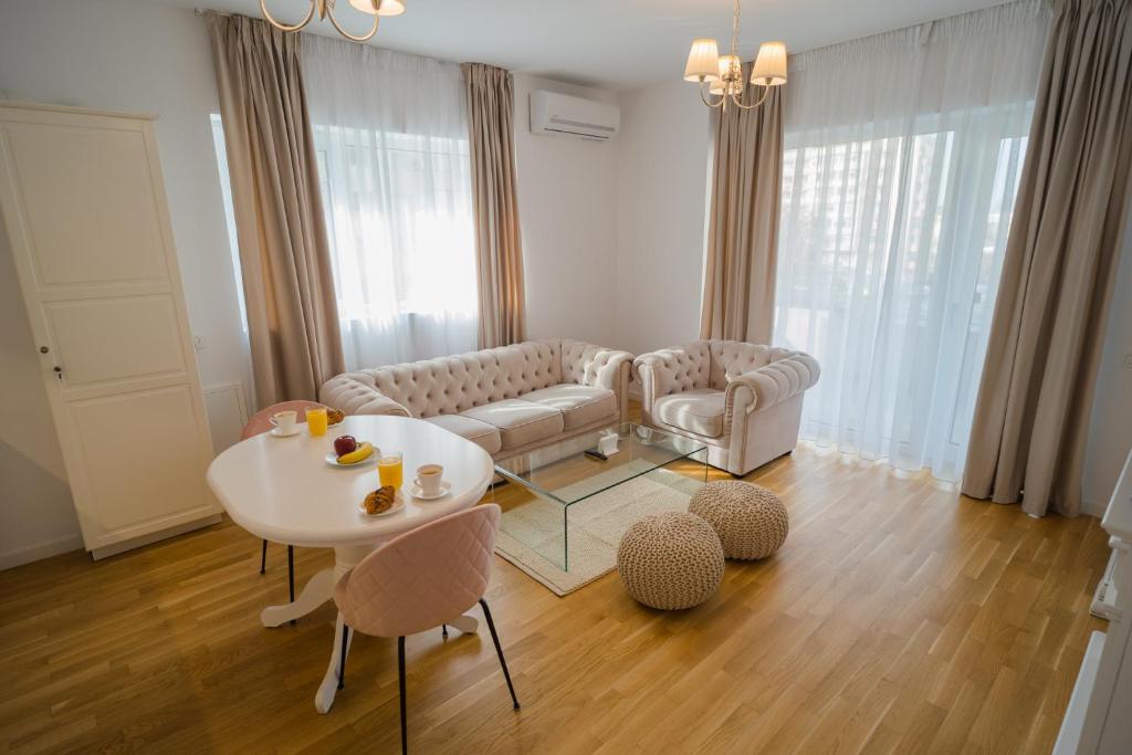 Central Apartments with City View & Large Balcony Room Type - One-Bedroom Apartment with Balcony and City View