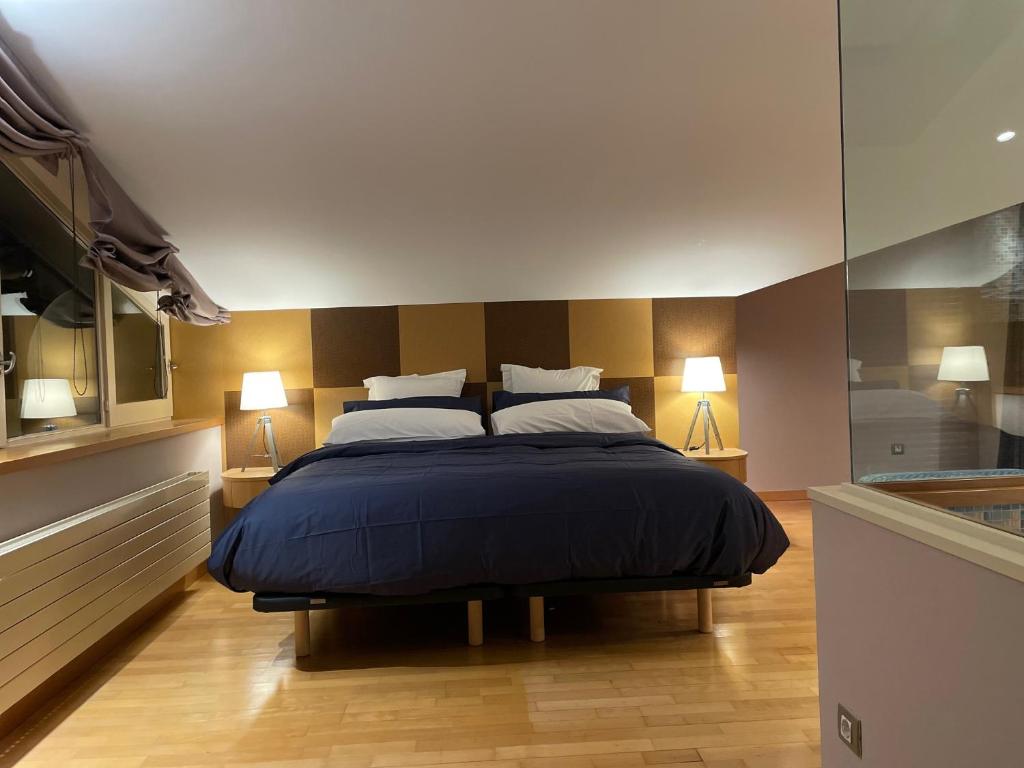 {
  "en-gb": "Appartement chic au centre HUT 08087"
} photo 2