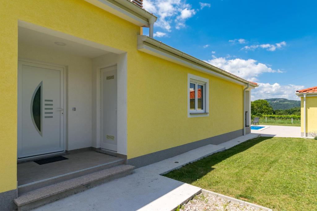 Villa Mario with private heated saltwater pool photo 4