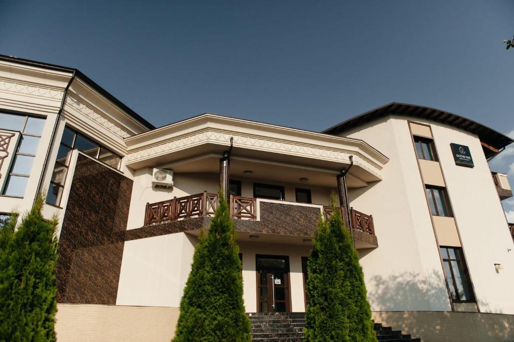 Giowine Hotel & Restaurant photo 1