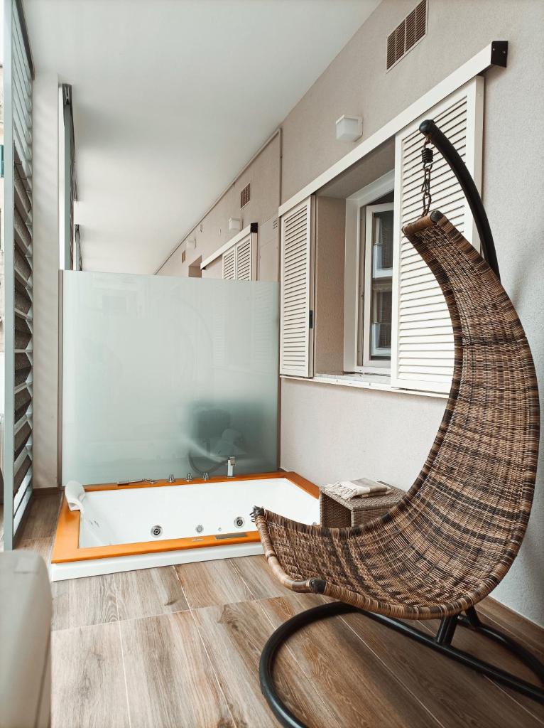 GF Holiday Suite 2
