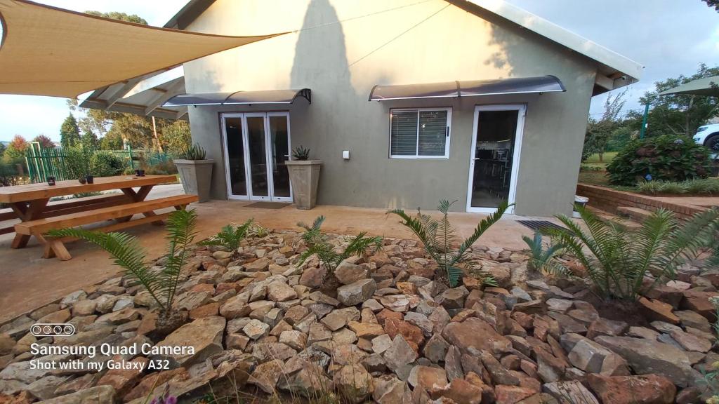 SiriMiri Cottage Dullstroom No Loadshedding photo 1