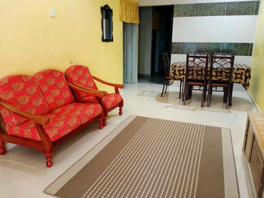 Rumah Tamu Pekan (semi D) photo 3