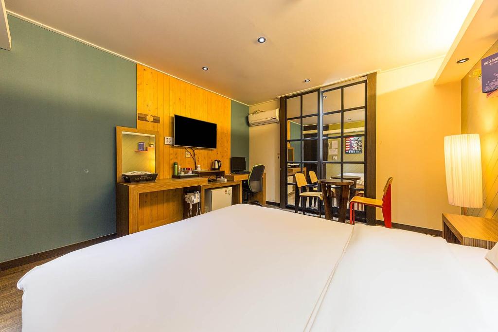 Manhattan Hotel photo 3