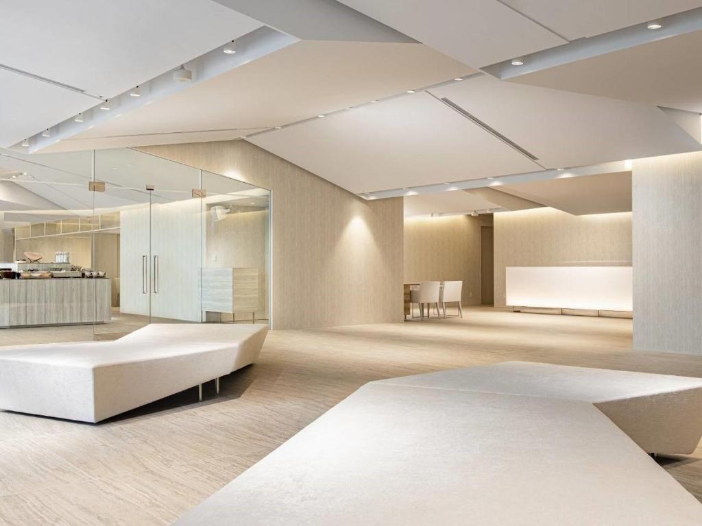 Hotel Royal Classic Osaka photo 2