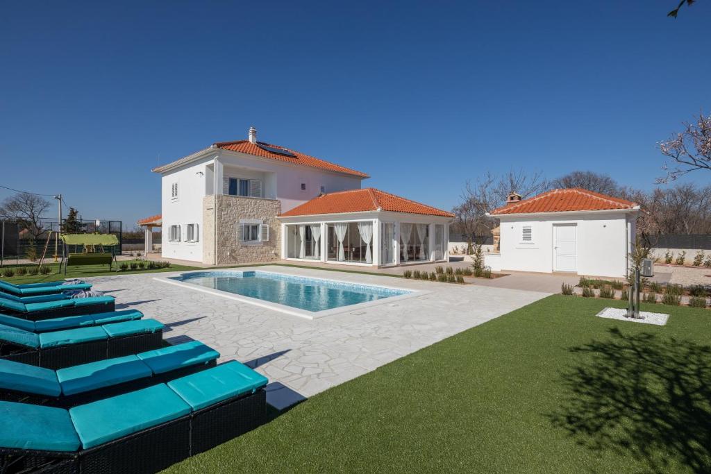 Villa Darina photo 3