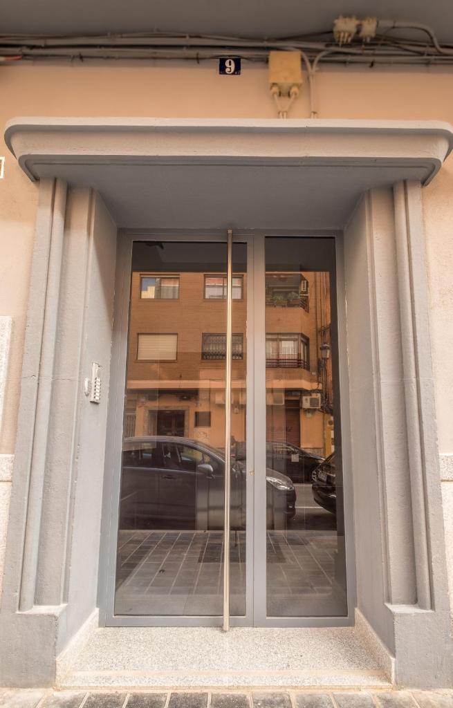 Bright, Brand new & Very Comfortable Apartment - Tap to explore photos