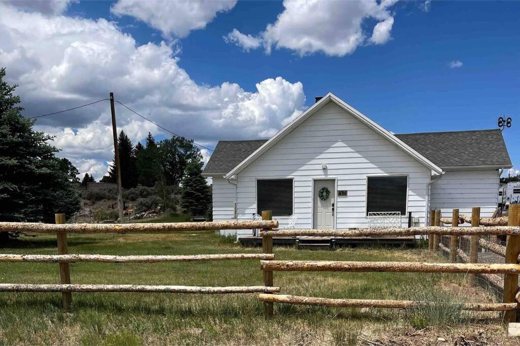 Callie's Cottage image