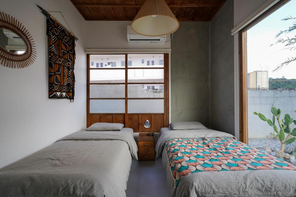 irregular INN Nakijin photo 1
