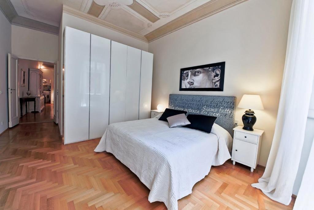 Apartments Florence - Ghibellina 96 photo 2