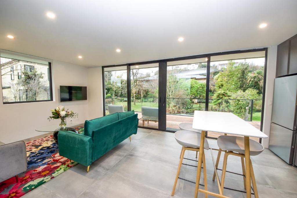 Brookside Central Wanaka Luxury Apartment photo 3