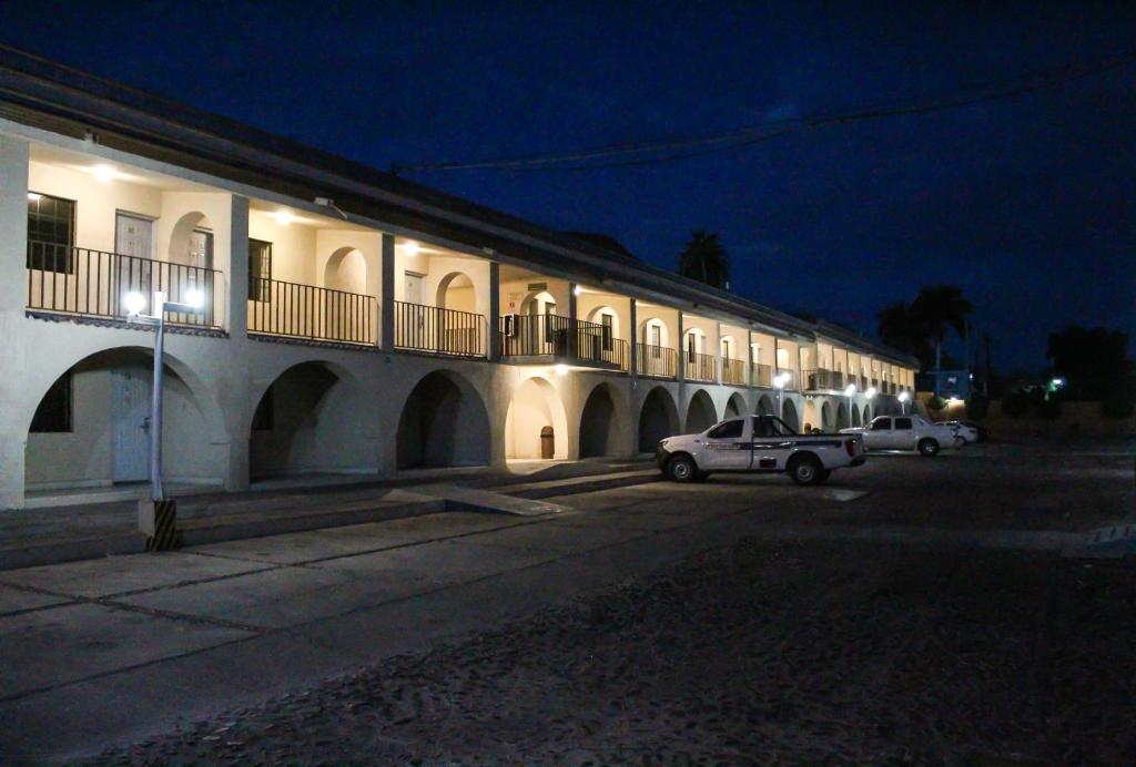 ARMIDA EXPRESS photo 3