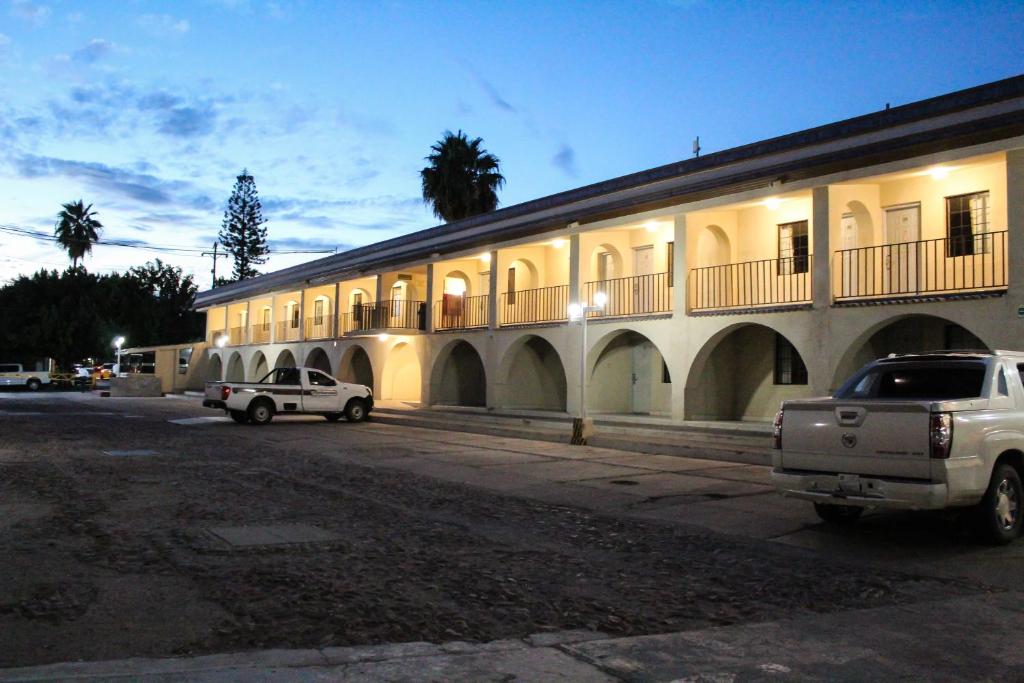 ARMIDA EXPRESS photo 2